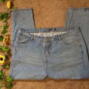 Boohoo High Waisted Mom Jean
